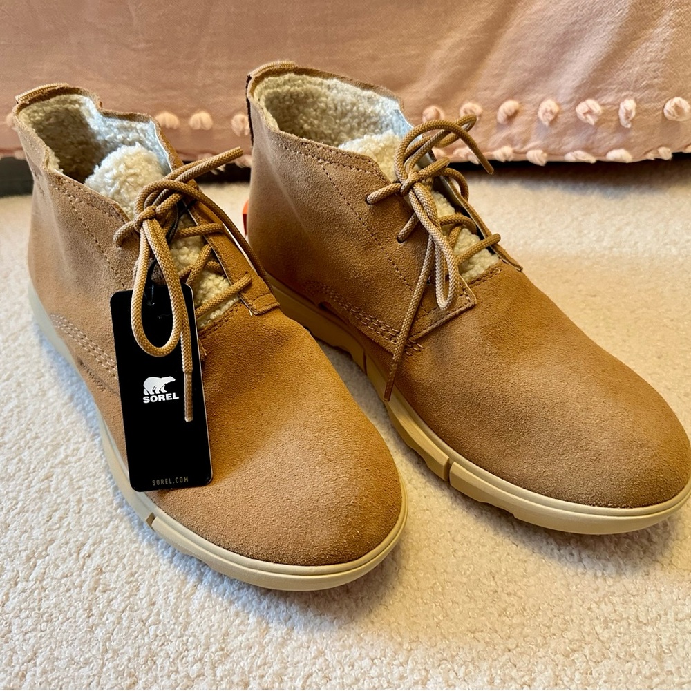 Sorel Light Brown Suede Lace-Up Boots